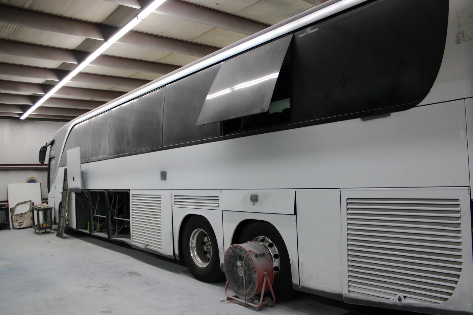 Fleet Bus Painting