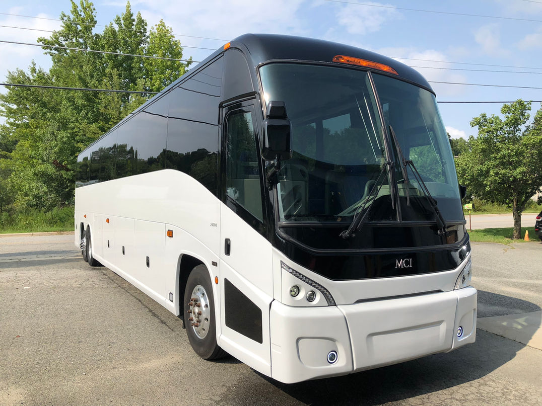 Motorcoach in white and black