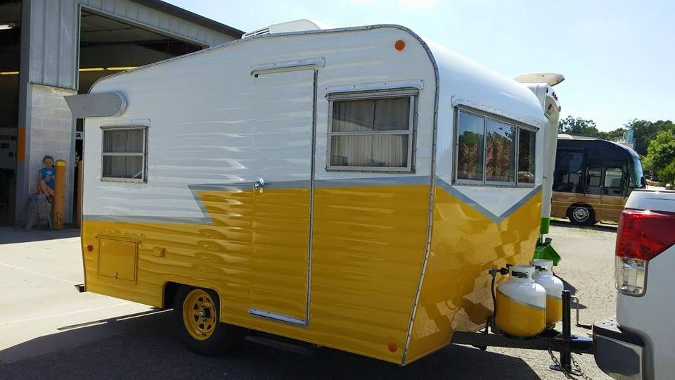 Vintage camper trailer repaint