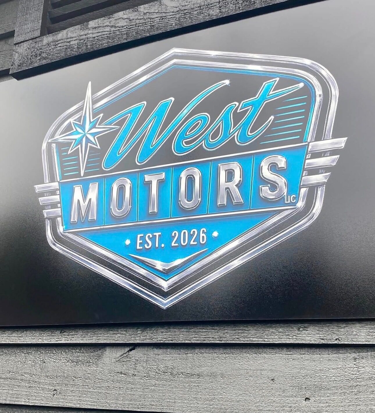 Dimensional illuminated business sign built by Kustom Graphix